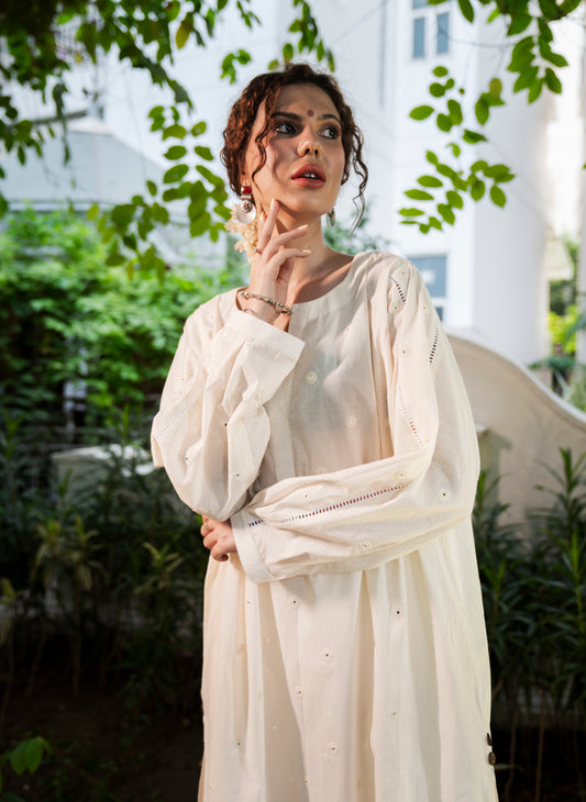 Buttoned Mirror Kurta Set - Label Sakshi Nayyar