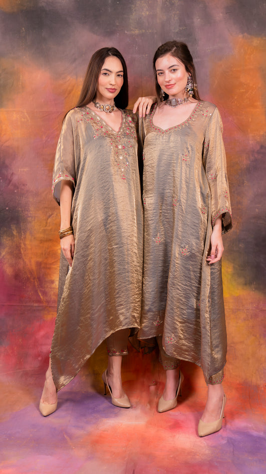 Khwaab Zaa – The Diwali & Karwa Edit | Kurta Pants Set - Label Sakshi Nayyar