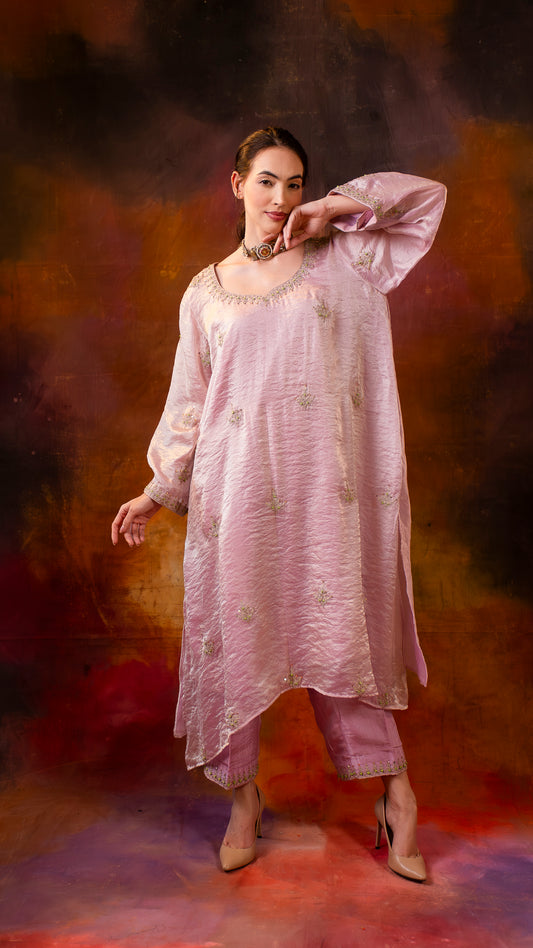 Khwaab Zaa – The Diwali & Karwa Edit | Kurta Pants Set - Label Sakshi Nayyar