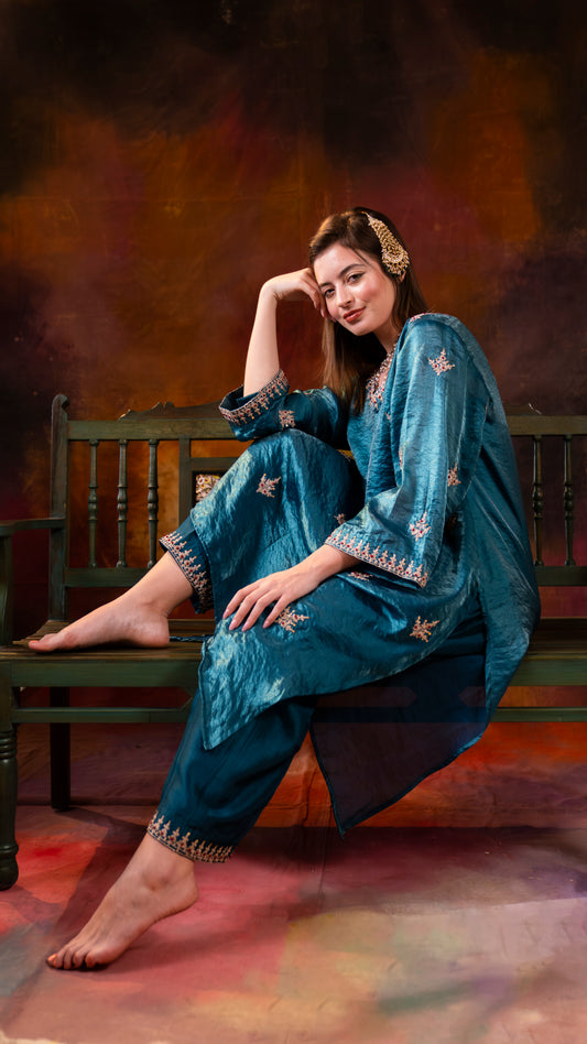 Khwaab Zaa – The Diwali & Karwa Edit | Kurta Pants Set