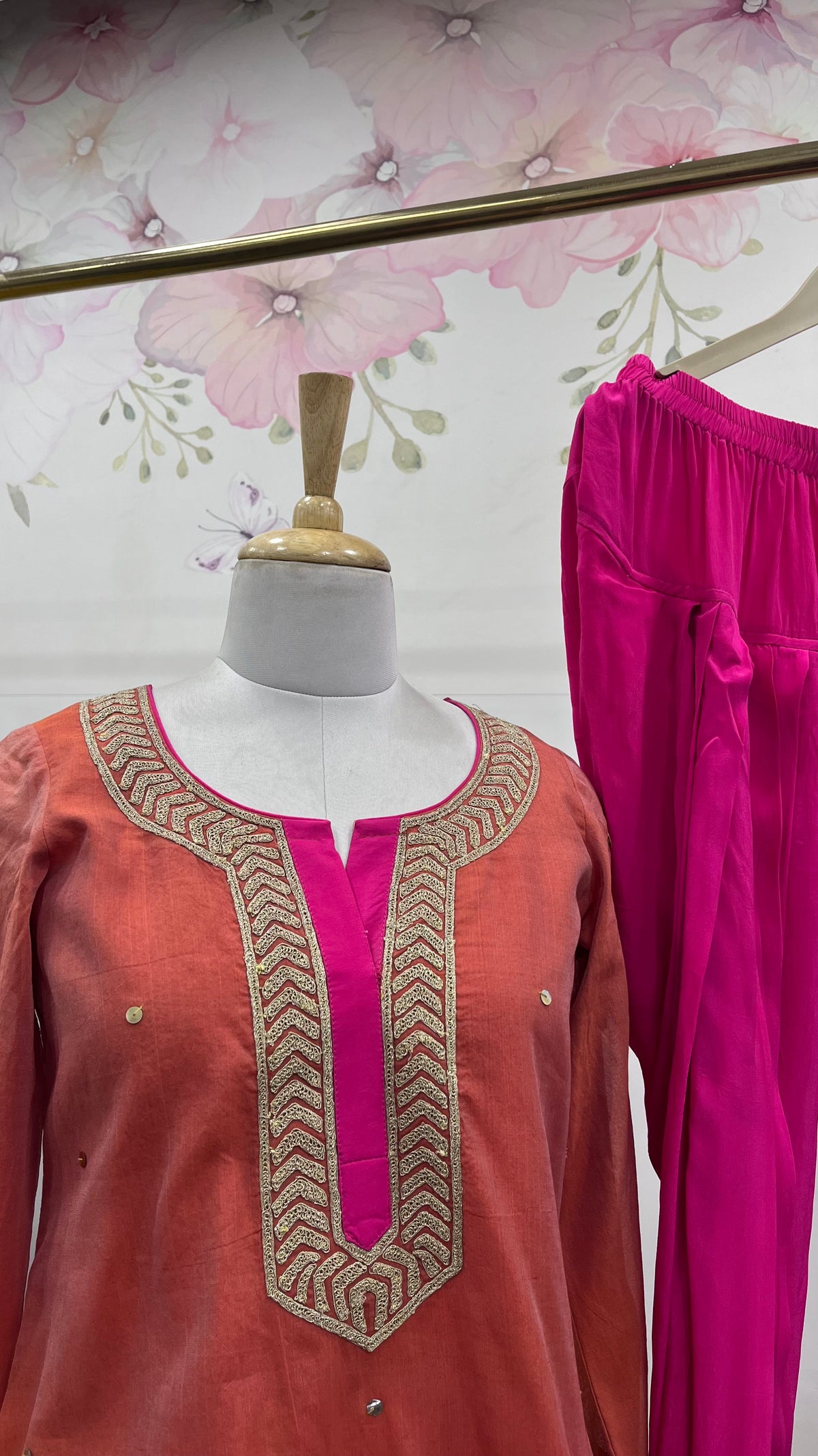 Full Suit With Dupatta And Patiala Salwar, Chanderi Kurta And Crepe Salwar With Machine Work