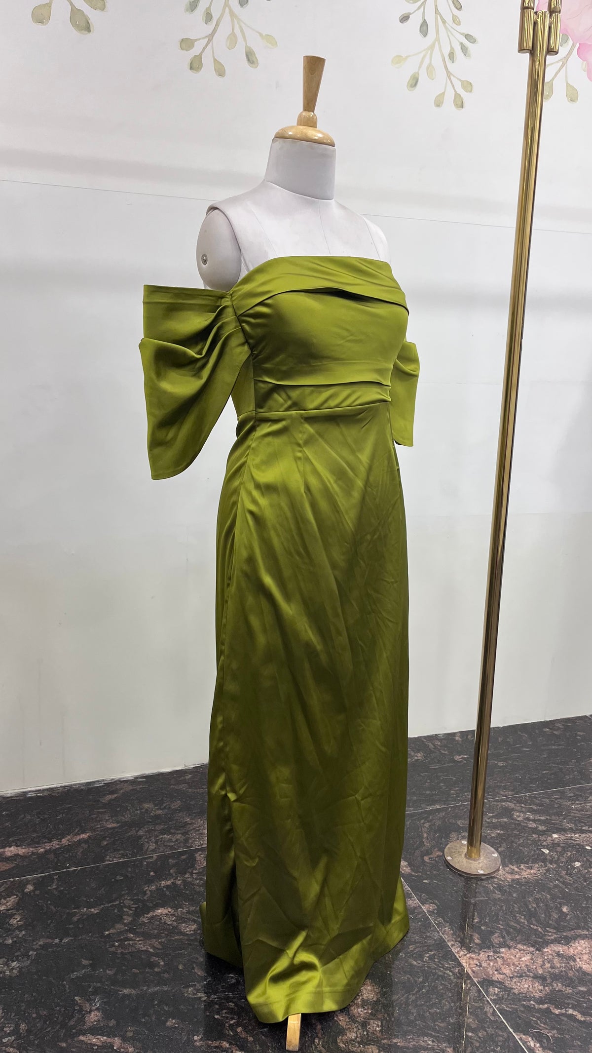 Off Shoulder Dress With Satin Elephant Sleeves - Green