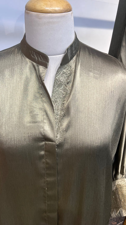 Metallic silk chiffon Standing collar co-ord set with pants. Chantilly lace on sleeves and neck